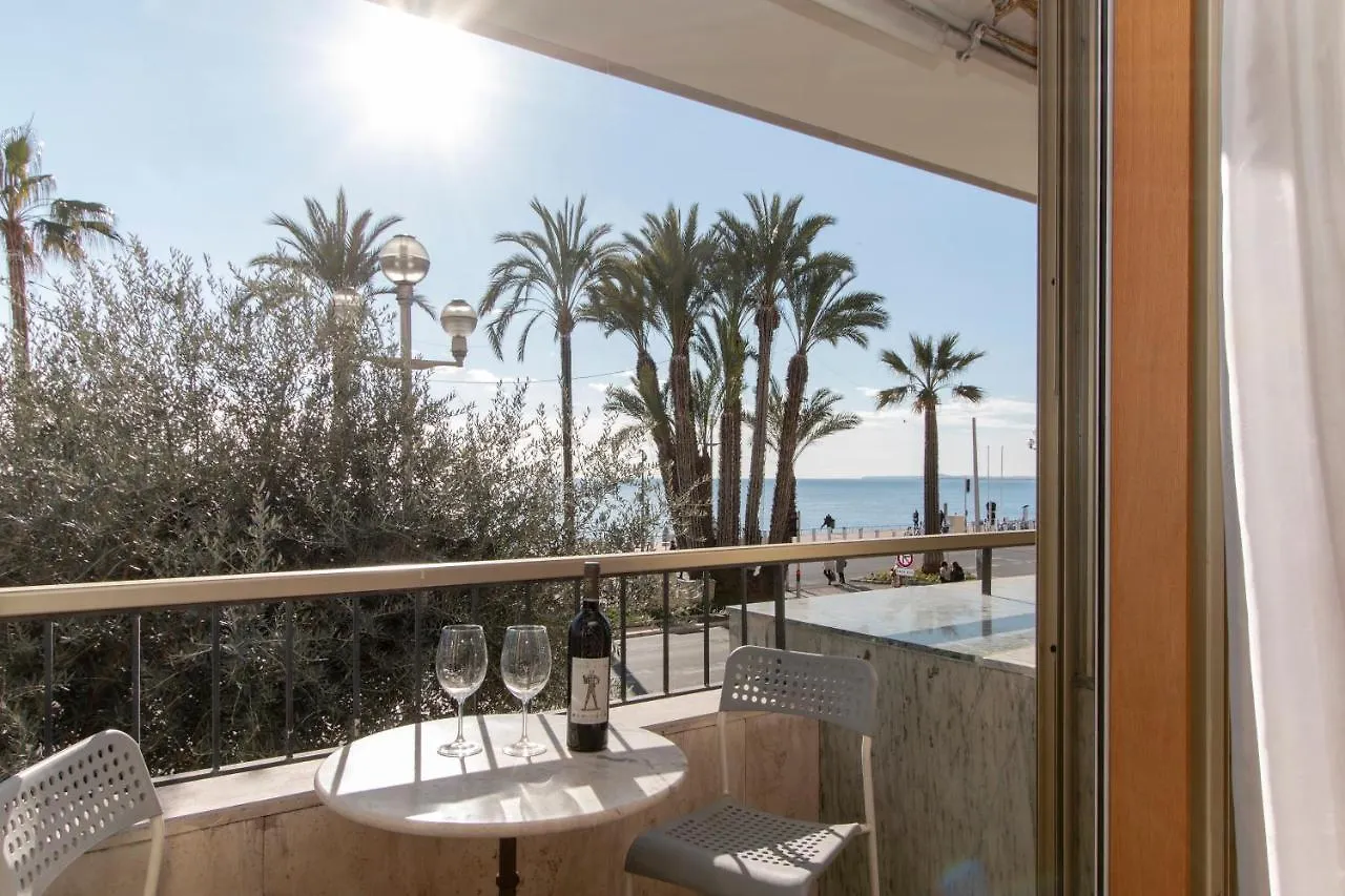 Maison Bianchi - 43 Promenade Des Anglais Apartman Nizza 0*,