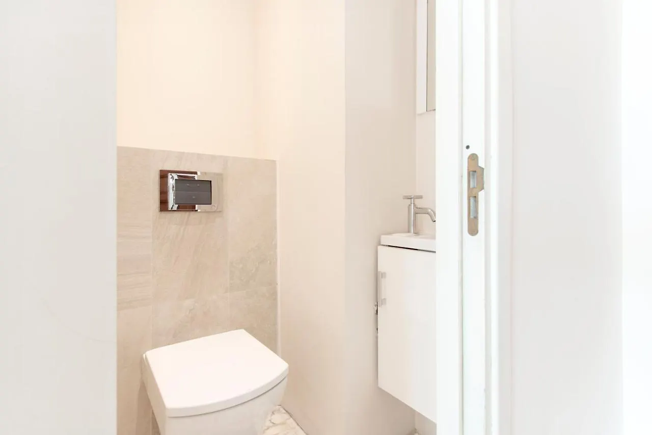 Maison Bianchi - 43 Promenade Des Anglais Apartment Nice France